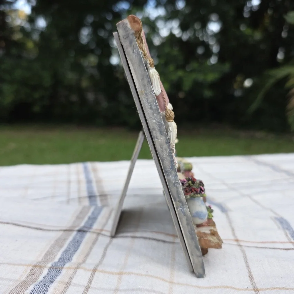 Husna Imports vintage 3d